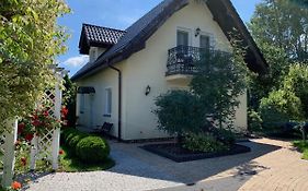 Domek - pokoje w domku na Wyspie Sobieszewskiej.